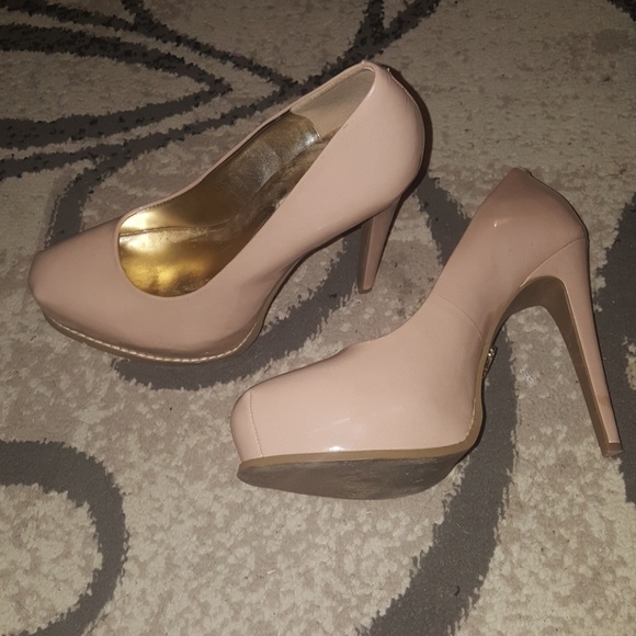 Simply Vera Vera Wang Shoes - Simply Vera by Vera Wang Leather Pumps